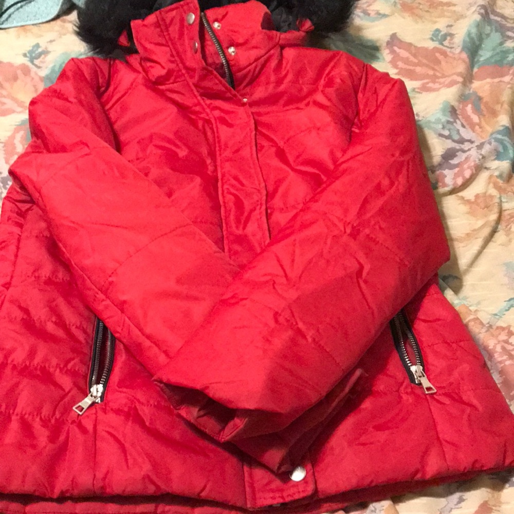 Red coat - Picture 3 of 5